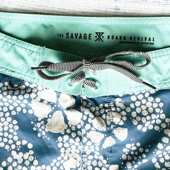 Roark Revival The Savage Board Shorts Men’s Size 36 - Picture 3 of 5